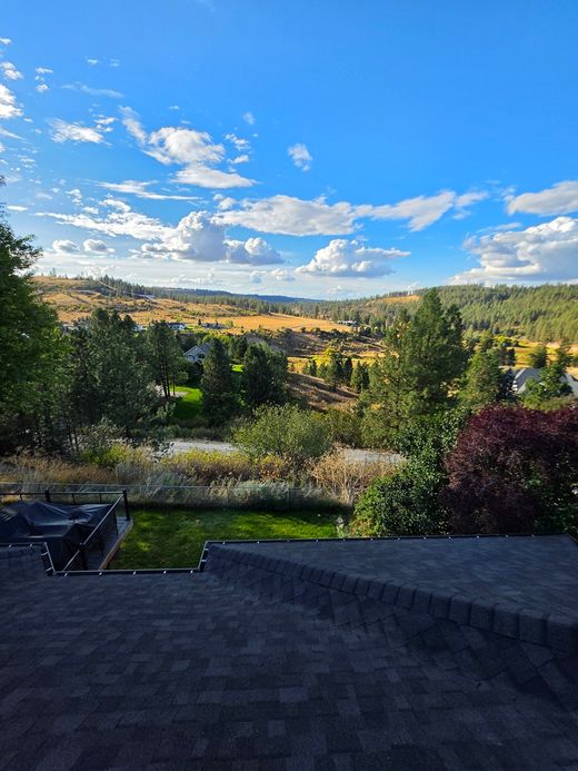 Completed roofing project in Spokane